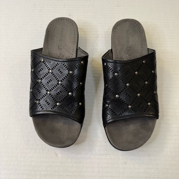 BareTraps Jaylyn Slide Sandal in Black Studs Comfort Shoe - Picture 3 of 8